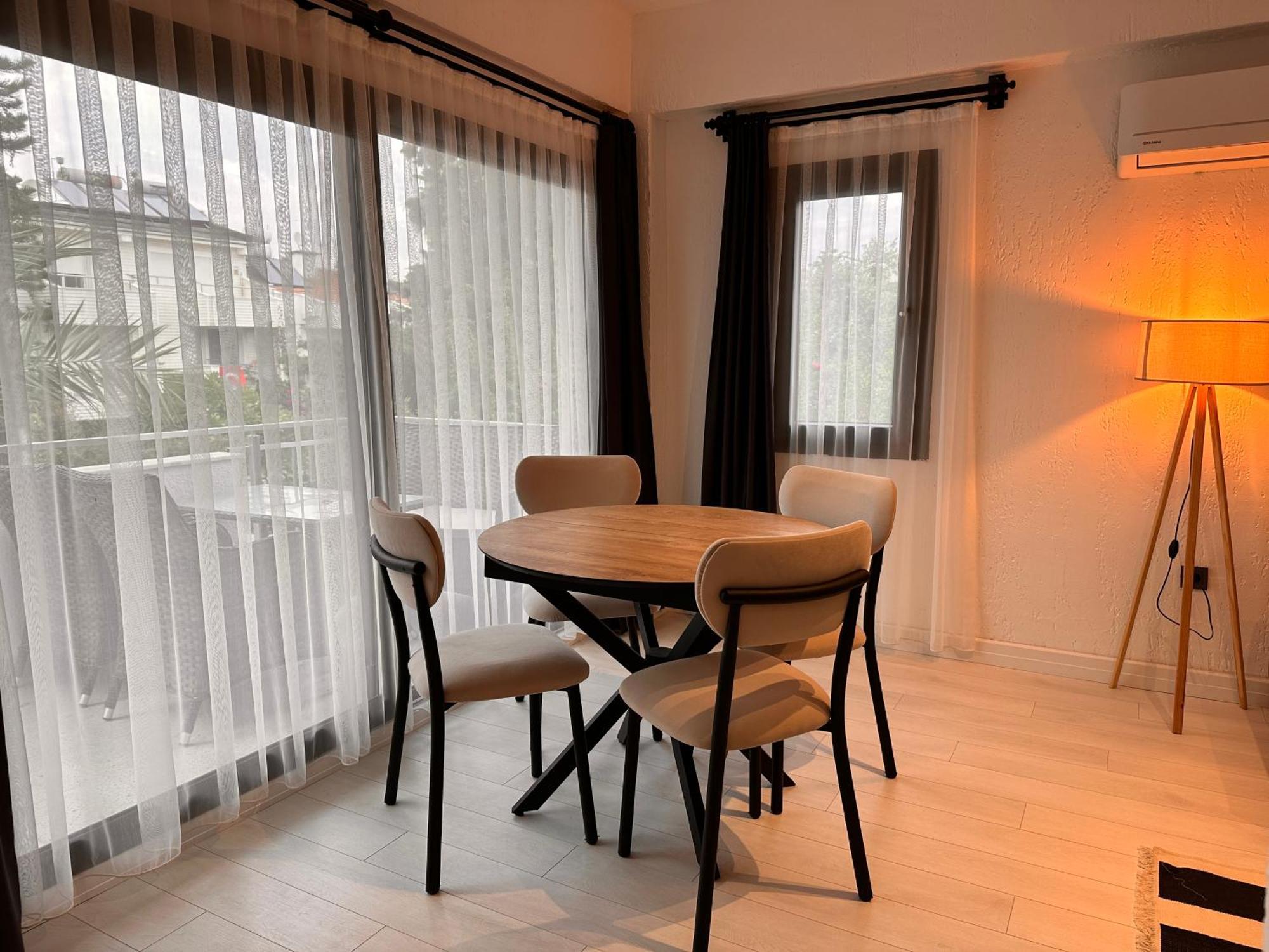 Aqua Apartment *